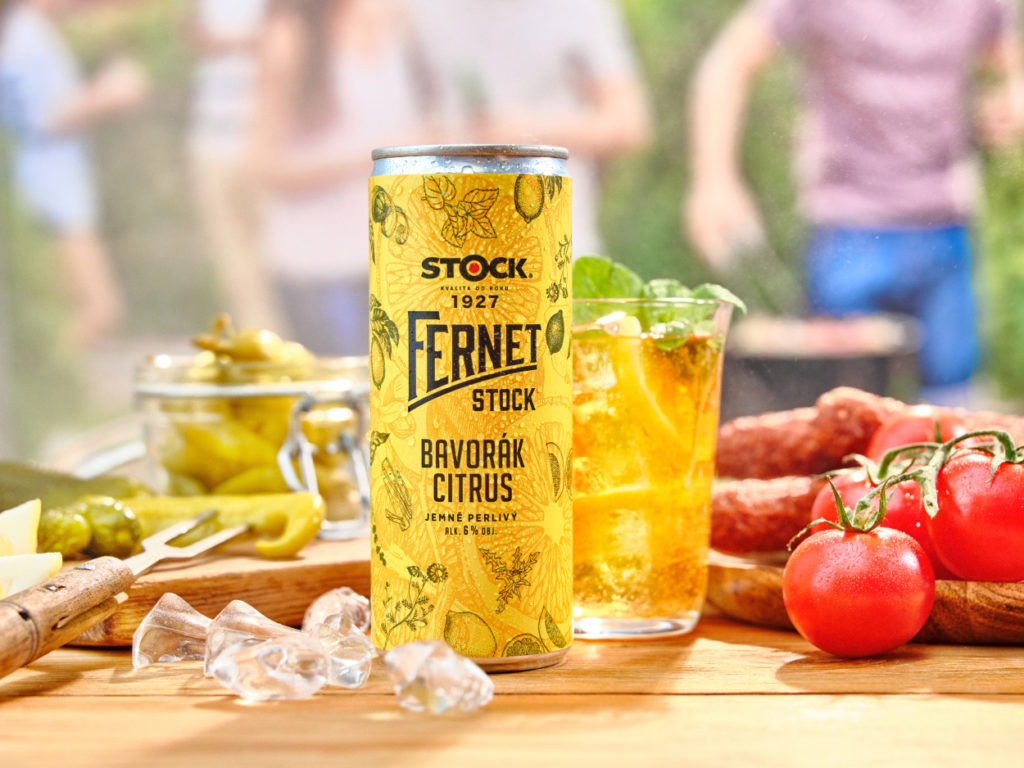 Léto s trendy novinkami od STOCKU – míchanými drinky v praktických plechovkách!